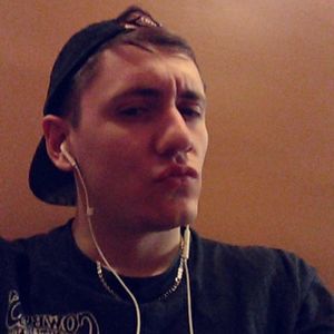 Meet your Posher, Darien